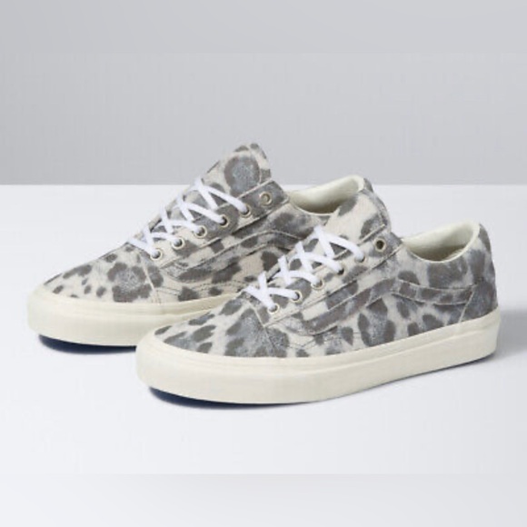 Vans Hairy Suede Old Skool Leopard Print Sneakers - Picture 1 of 5
